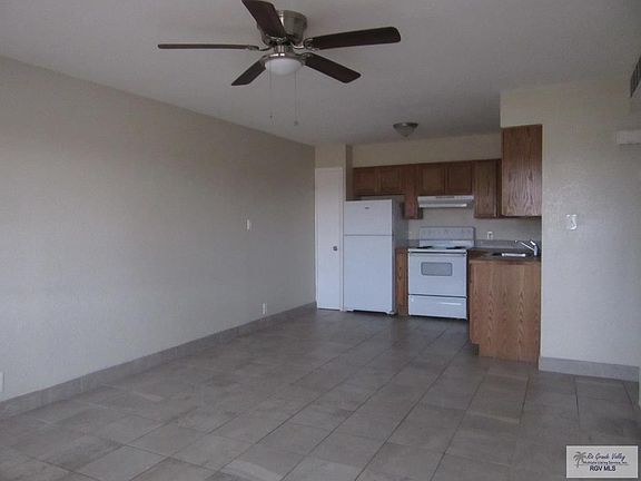 4th image of 630 W Taft Ave APT 15