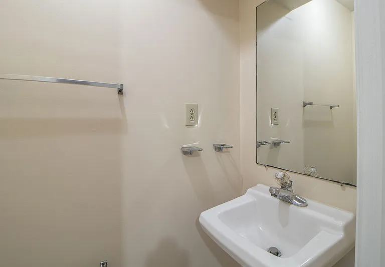 371-3 Peabody Dr — Photo 10