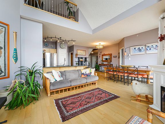 4th image of 9927 79th Ave NW #307