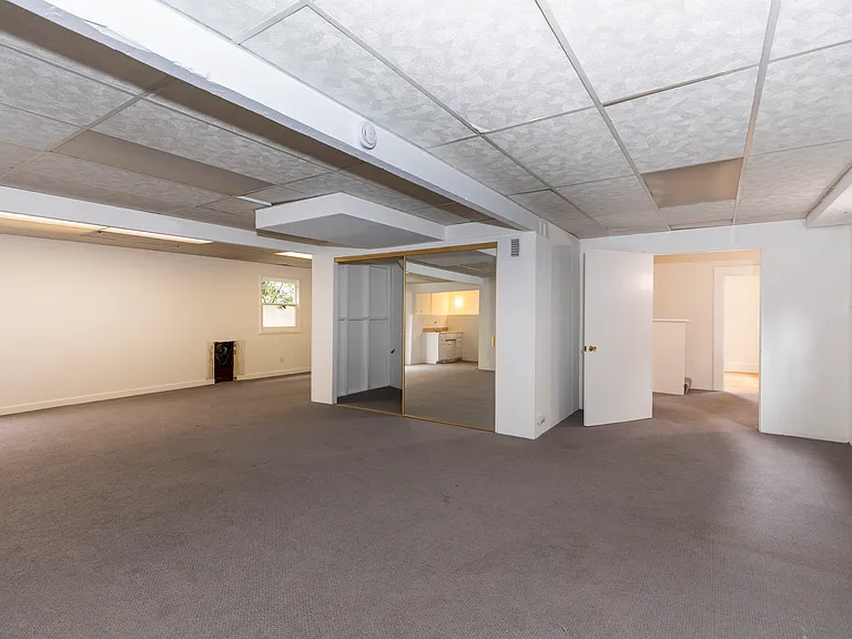 373 Moraga Ave — Photo 46