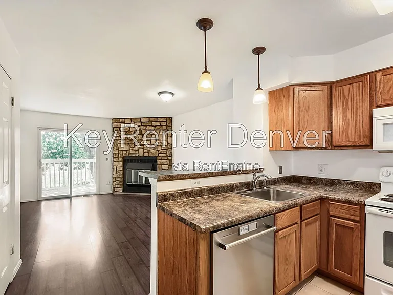 1270 S Idalia St — Photo 6