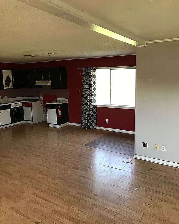 2nd image of 1709 Filmore St