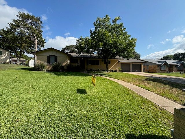 1st image of 9731 Timberview Dr