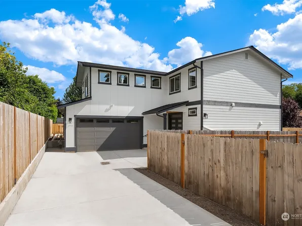 2994 S Dakota Street, Seattle, WA 98108