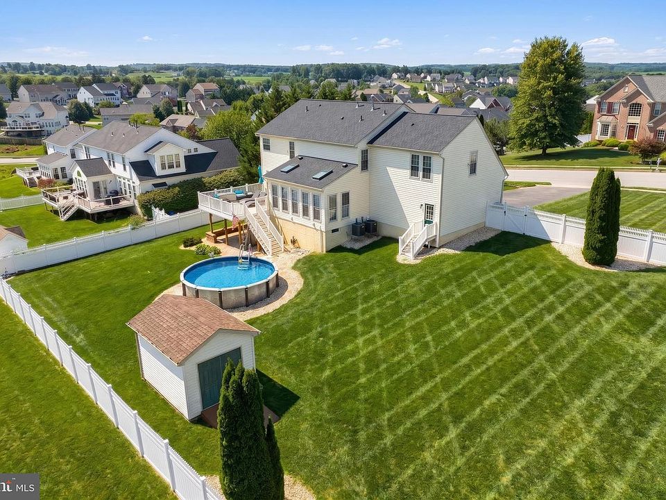 1915 Oak Hills Dr, Hanover, PA 17331 | MLS #PAYK2109186 | Zillow