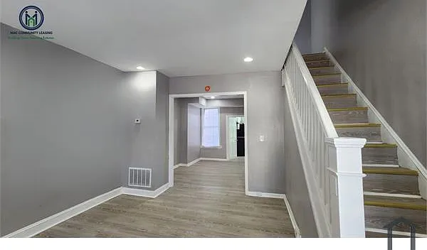 759 Bartlett Ave — Photo 5