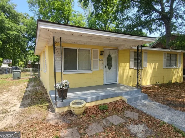 4015 Rockdale St, Savannah, GA 31405