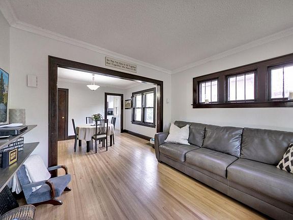 3rd image of 4544 Oliver Ave N
