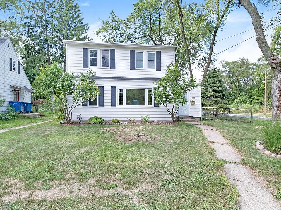 1st image of 1523 Woodrow Dr