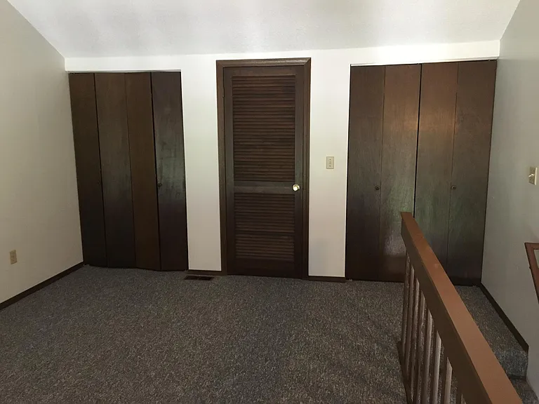 804 Village Dr — Photo 8