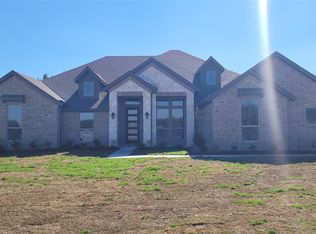 7030 Southrock Dr, Midlothian, TX 76065