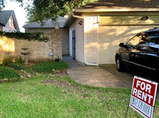 2414 Clippers Cove Dr, Houston, TX 77058