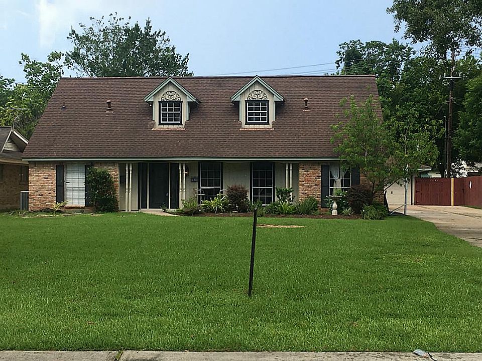 1st image of 923 Timber Cove Dr