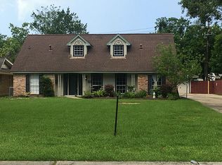 923 Timber Cove Dr, Seabrook, TX 77586