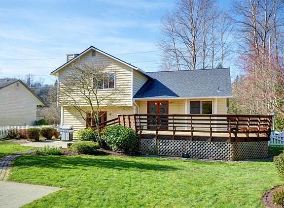 3rd image of 10720 108th Ave NE