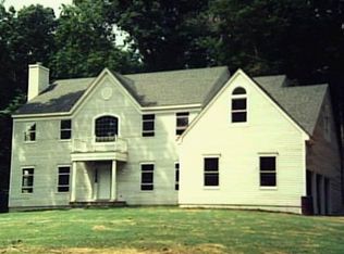 1 Bud Ln, Stamford, CT 06903