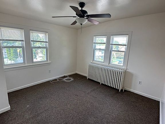 4th image of 919 12th Ave