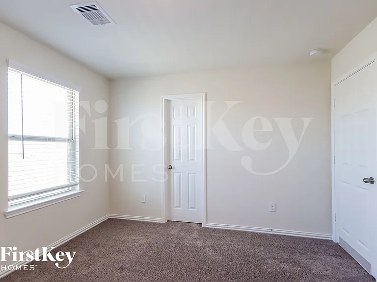 12543 Highgrove Springs Dr — Photo 15