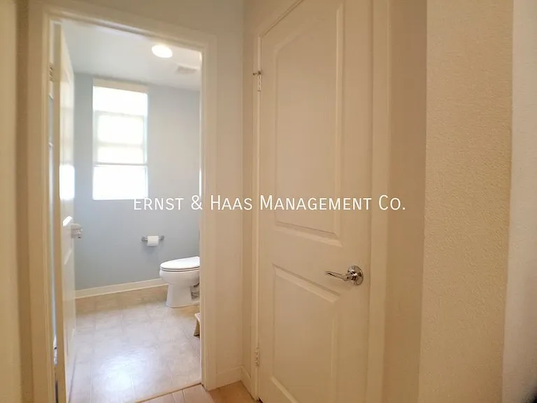 5777 Acacia Ln — Photo 11