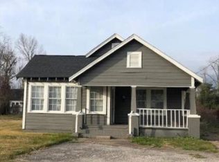 1868 Parry St, Beaumont, TX 77703