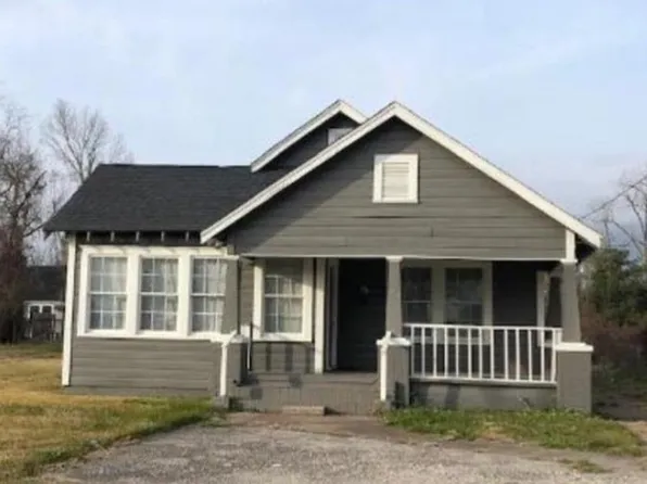 1868 Parry St, Beaumont, TX 77703