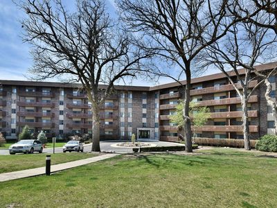 120 Lakeview Dr APT 423, Bloomingdale, IL, 60108