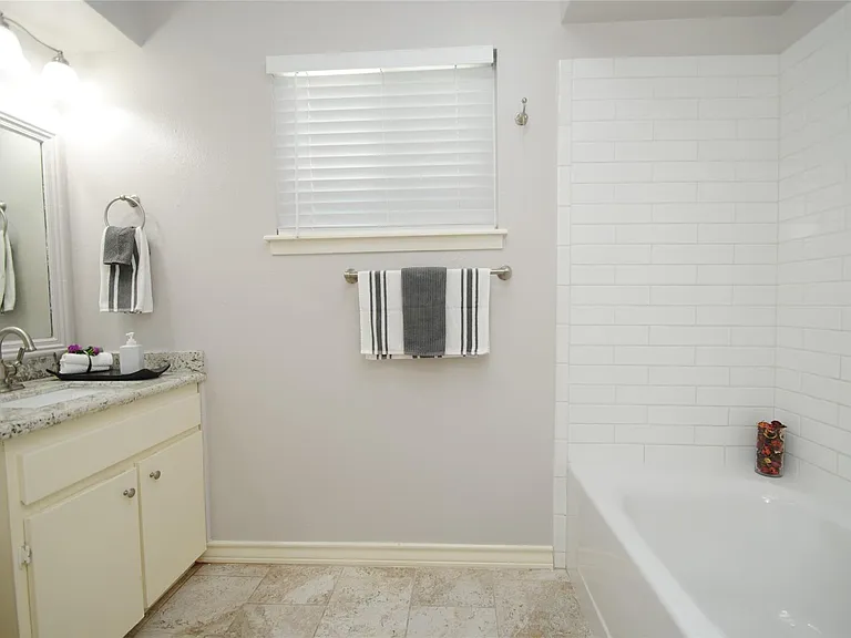 10659 Northbrook Dr — Photo 18