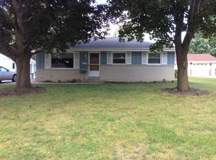 W179N8969 Queensway St, Menomonee Falls, WI 53051