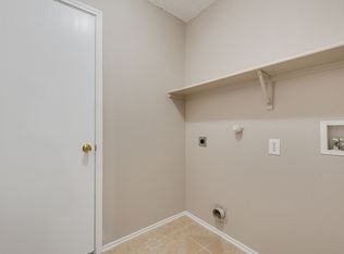 602 Ambarella St, Arlington, TX 76002