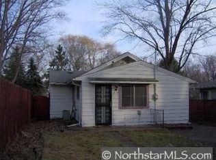 517 Meadow Ln N, Golden Valley, MN 55422