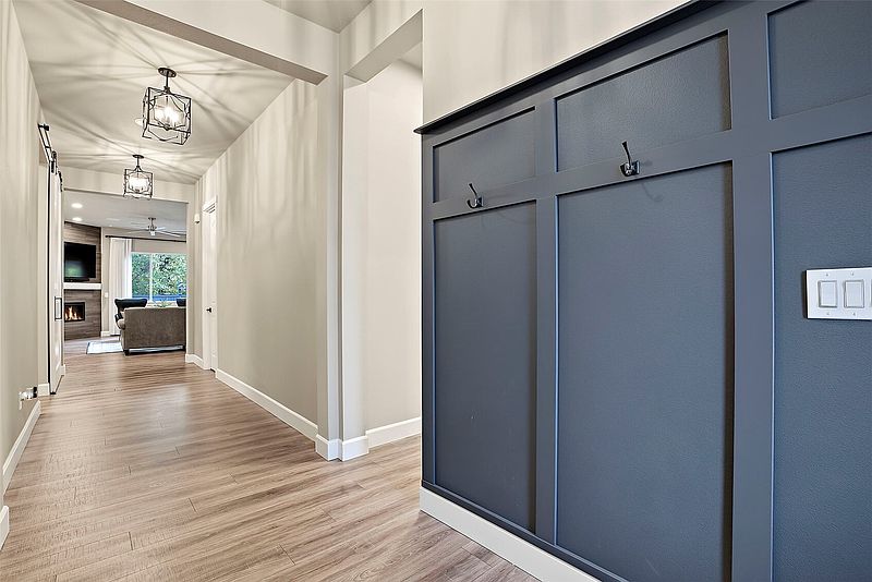 3rd image of 13008 157th Street E