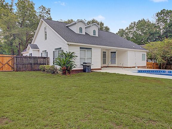 5th image of 100 Breckenridge Ln