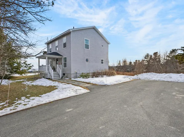 8 Summer Street, Searsport, ME 04974