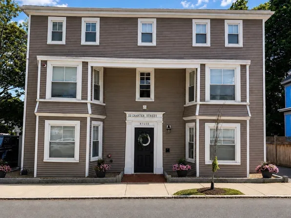 11 Charter St, Newburyport, MA 01950