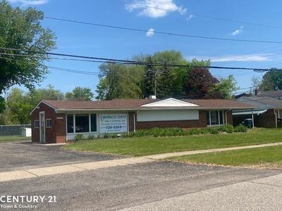 42700 Van Dyke Ave, Sterling Heights, MI, 48314