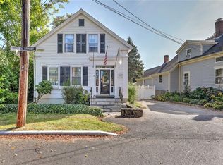 6 Central St, Bristol, RI 02809