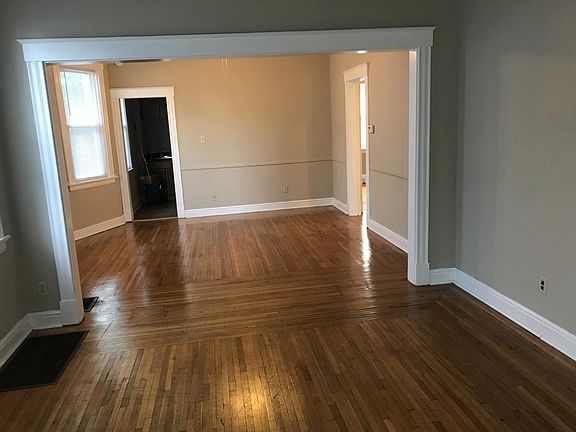 Living Room & Dinning Room