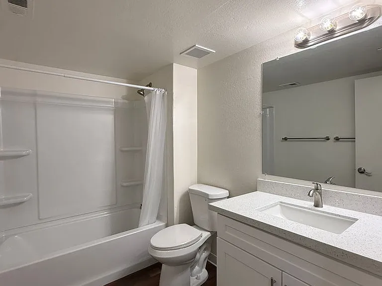 1422 Eagle Ct — Photo 21