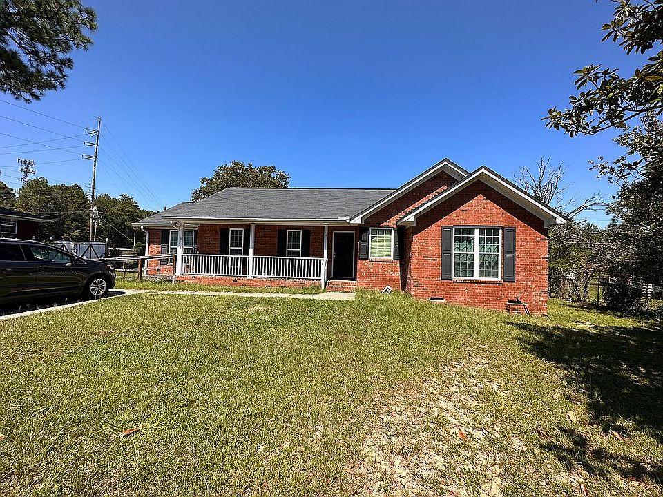 1st image of 7611 Parkview Dr