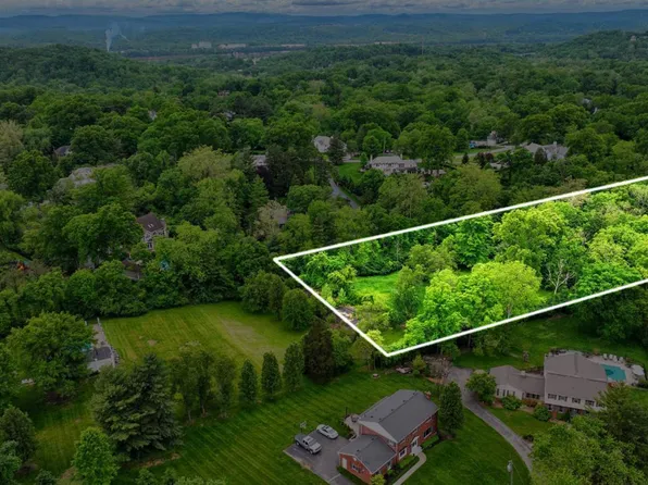 929 Birney Ln, Cincinnati, OH 45230