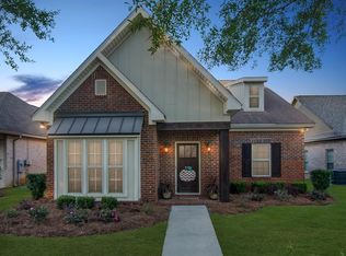 202 Kelso Ln, Dothan, AL 36305
