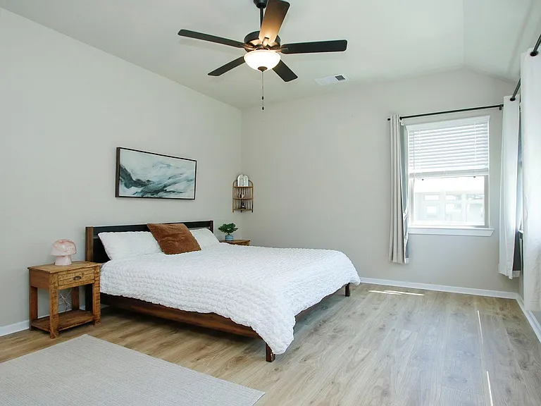 320 Rise Ln — Photo 21