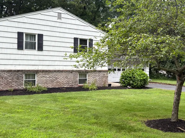 732 Liberty St, Penfield, NY 14526