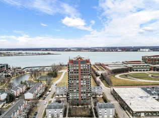 3320 Spinnaker Ln APT 10B, Detroit, MI