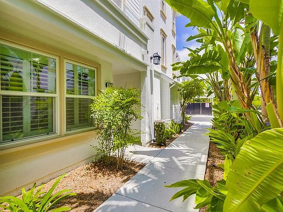 3rd image of 785 Harbor Cliff Way Unit 175