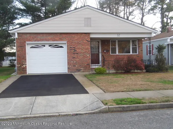 32 Noranda St, Toms River, NJ 08757