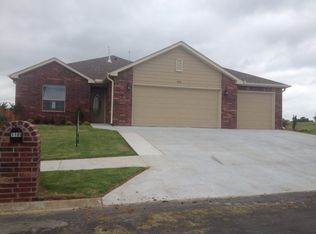 1109 S Catalina Dr, Oologah, OK 74053