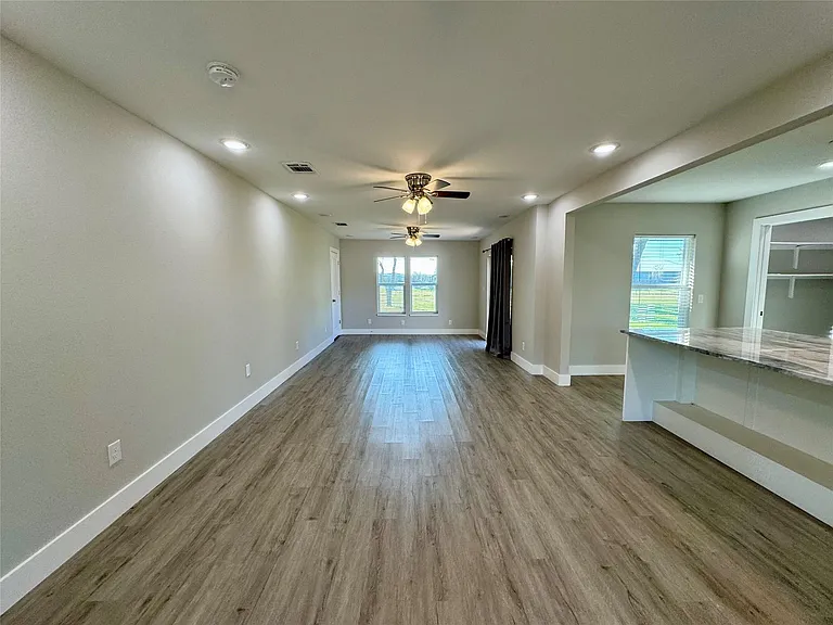 813 Central Ave — Photo 10