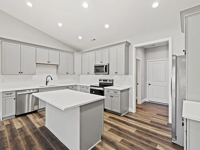 1038 Tamworth Ln — Photo 13