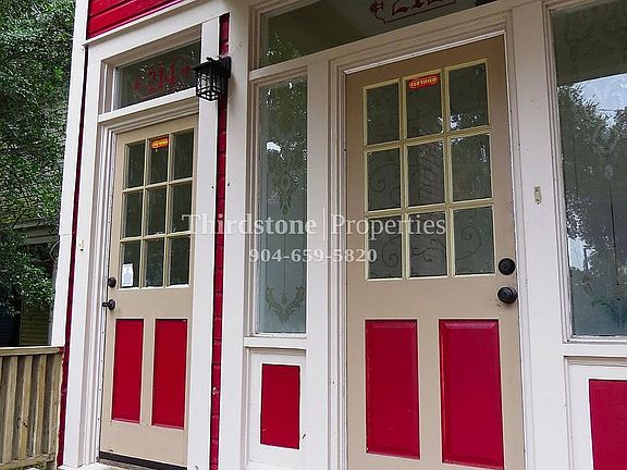 3rd image of 212 E 6th St #0